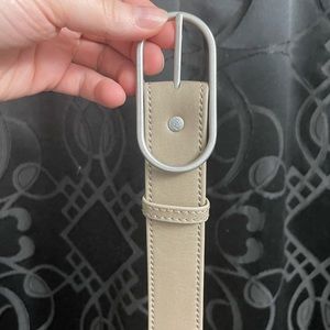 Vegan leather beige belt